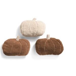 The Farmhouse by Rachel Ashwell Plush Pumpkin Set